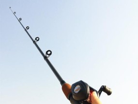 海竿钓鱼技巧（以小漂为工具）