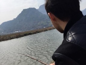 绑蚯蚓钓鱼技巧有哪些？如何提高钓鱼成功率？
