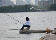 冬天钓鱼的3大技巧是什么？如何提高冬季钓鱼成功率？