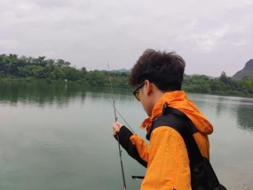 钓鱼技巧新手入门教学？如何快速掌握基础钓鱼技巧？