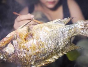 野外河流钓鱼烤鱼技巧大揭秘（享受自然乐趣）