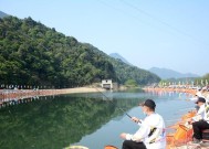 冬天小溪钓鱼技巧有哪些？如何应对低温天气的挑战？