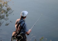 冬天大风钓鱼技巧有哪些？如何应对风大天气提高钓鱼成功率？