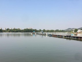 湖里钓鱼技巧和方法（掌握钓鱼技巧）