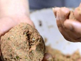 钓鱼打窝的配料方法和技巧是什么？如何有效提升钓鱼成功率？