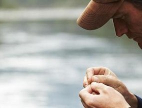 掌握鱼钩绑钩法的技巧（提高钓鱼效率的关键技术）