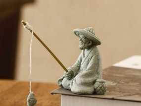 鱼缸钓鱼技巧大揭秘（玩转鱼缸钓鱼）