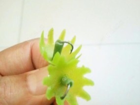 芦苇竿钓鱼技巧与方法教程（掌握芦苇竿钓鱼的关键）