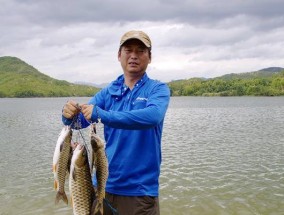 初学者江河钓鱼必学技巧（提升钓鱼技能三招帮你成为高手）