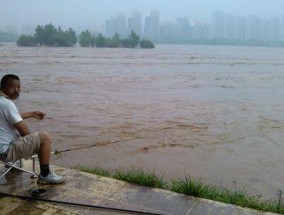 钓鱼生活小技巧教学（掌握这些技巧，让你的钓鱼更加得心应手！）