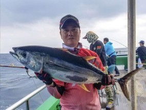 掌握海钓沉底钓鲤鱼的技巧（成功钓获鲤鱼的秘诀与经验分享）