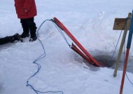 冰上钓鱼技巧大揭秘（掌握开洞钓鱼的关键技巧，尽享冰上垂钓乐趣）