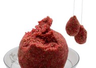 冬天野钓鲤鱼如何制作窝料？有哪些技巧可以提高成功率？