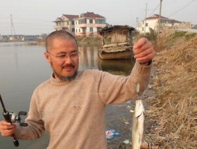 小黄钓鱼技巧教程（掌握小黄钓鱼的窍门）