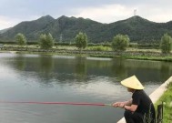 夜晚河钓的技巧与方法（享受宁静的夜晚）