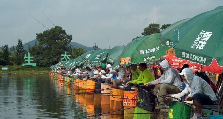 钓鱼打窝技巧大揭秘（掌握这些技巧，钓鱼轻松无忧）  第3张