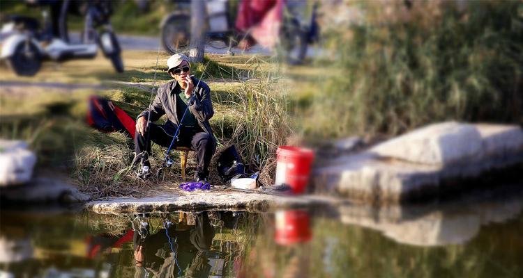 钓鱼上钩的小技巧（掌握关键诀窍，轻松提高钓鱼成功率）  第1张