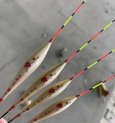 芦苇杆钓鱼技巧与方法（掌握芦苇杆钓鱼的关键要点）  第3张