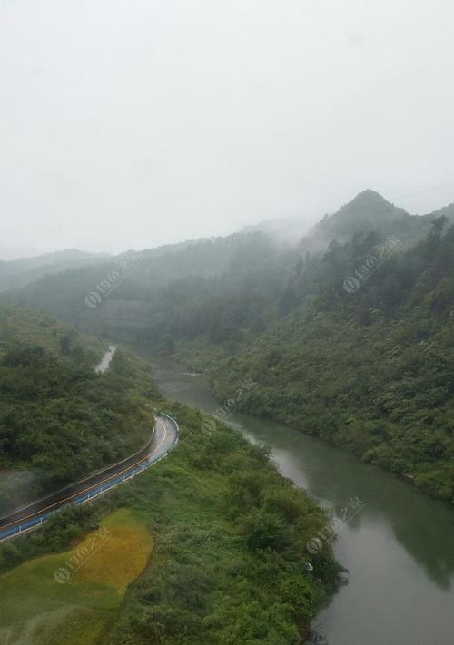跋山涉水钓鱼技巧教学？如何在野外环境中提高钓鱼成功率？  第2张