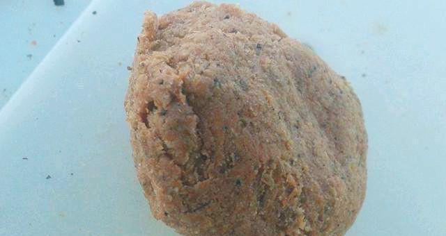白面做鱼饵的方法和技巧是什么？如何提高钓鱼效果？  第3张