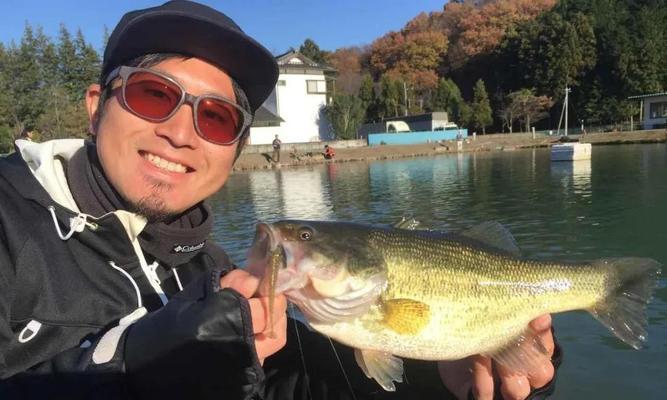 船钓鲈鱼的方法和技巧有哪些？如何提高钓鲈鱼的成功率？  第3张