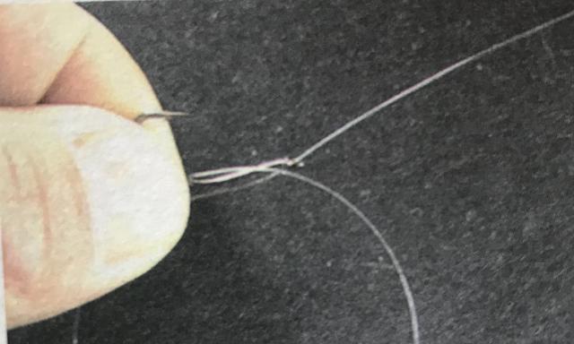 如何正确绑制袖珍鱼钩？钓鱼技巧教程有哪些？  第3张