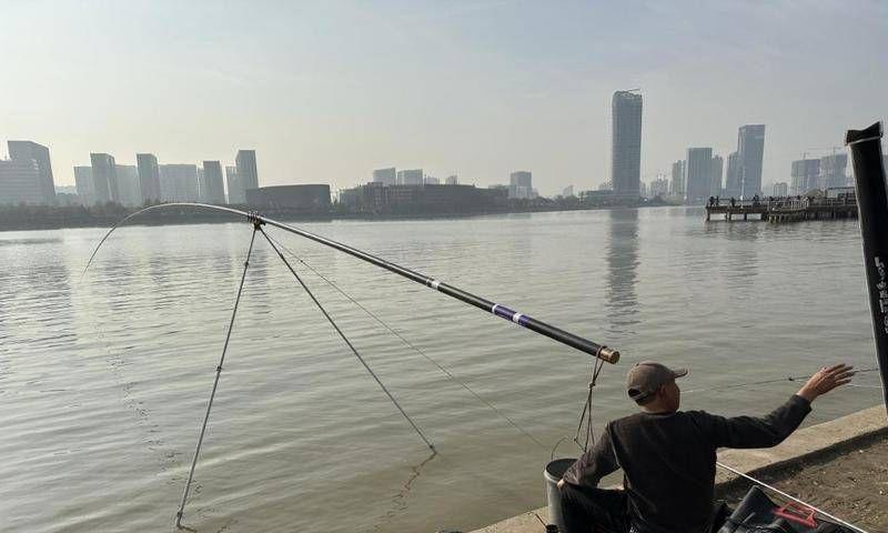 冬天后海钓鱼技巧有哪些？如何提高冬季钓鱼成功率？  第2张