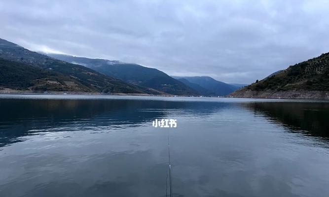 冬天结冰钓鱼技巧有哪些？如何在冰面上安全钓鱼？  第2张