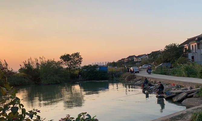冬天浅水区钓鱼技巧有哪些？如何提高冬季钓鱼的成功率？  第3张