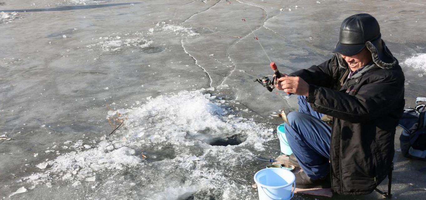 冬天雪天钓鱼的技巧是什么？如何提高雪天钓鱼的成功率？  第3张