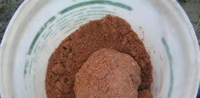 豆渣做鱼饵的方法和技巧是什么？如何提高钓鱼效率？  第2张