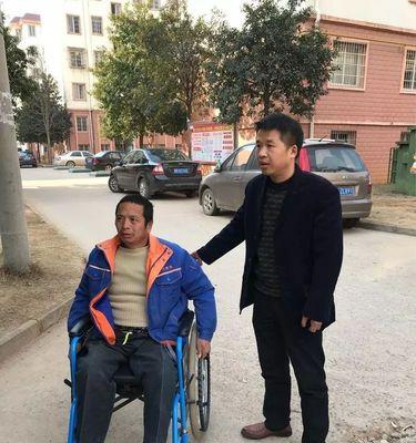 独臂残疾人学习钓鱼技巧有哪些方法？如何克服身体障碍享受钓鱼乐趣？  第3张