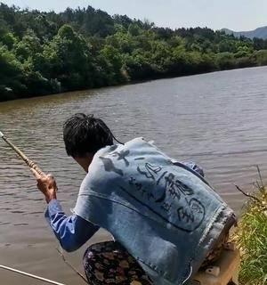 海竿钓鱼技巧教程？如何提高海竿钓鱼的成功率？  第3张