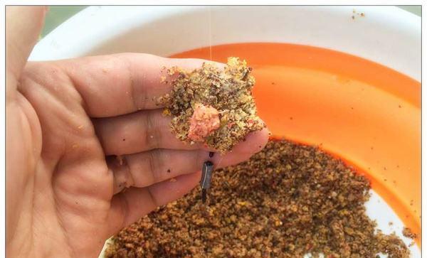 海竿用漂在河里钓鱼技巧有哪些？如何提高钓鱼效率？  第1张